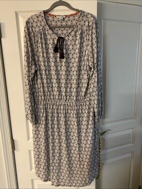 Boden lightweight midi dress